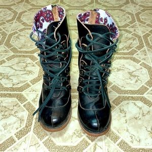 Freebird Borow booties Size 8 EUC